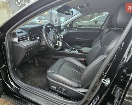 Черный Киа K5, объемом двигателя 2 л и пробегом 145 тыс. км за 21500 $, фото 11 на Automoto.ua