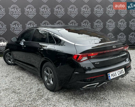 Черный Киа K5, объемом двигателя 2 л и пробегом 155 тыс. км за 19200 $, фото 3 на Automoto.ua