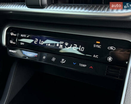 Черный Киа K5, объемом двигателя 2 л и пробегом 137 тыс. км за 22900 $, фото 36 на Automoto.ua