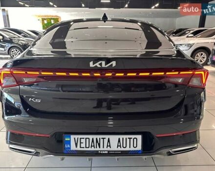Черный Киа K5, объемом двигателя 2 л и пробегом 171 тыс. км за 21900 $, фото 4 на Automoto.ua
