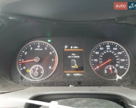 Чорний Кіа K5, об'ємом двигуна 1.6 л та пробігом 164 тис. км за 5600 $, фото 8 на Automoto.ua
