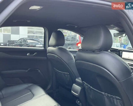 Черный Киа K5, объемом двигателя 1.6 л и пробегом 7 тыс. км за 23199 $, фото 51 на Automoto.ua