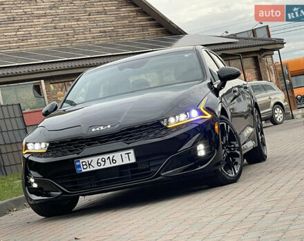 Черный Киа K5, объемом двигателя 1.6 л и пробегом 7 тыс. км за 23199 $, фото 6 на Automoto.ua