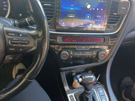 Чорний Кіа K5, об'ємом двигуна 2 л та пробігом 131 тис. км за 12000 $, фото 1 на Automoto.ua