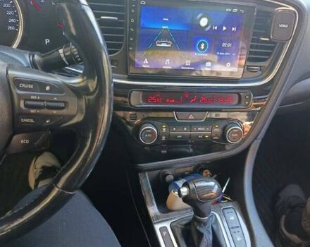 Черный Киа K5, объемом двигателя 2 л и пробегом 131 тыс. км за 12000 $, фото 1 на Automoto.ua