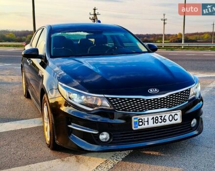Черный Киа K5, объемом двигателя 2 л и пробегом 225 тыс. км за 12500 $, фото 1 на Automoto.ua