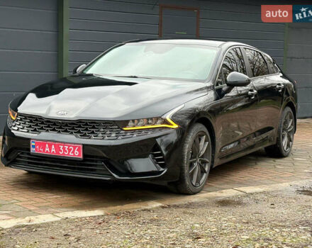 Чорний Кіа K5, об'ємом двигуна 1.6 л та пробігом 86 тис. км за 19900 $, фото 1 на Automoto.ua
