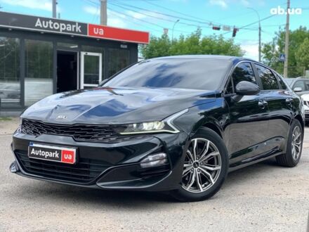 Черный Киа K5, объемом двигателя 2 л и пробегом 155 тыс. км за 21290 $, фото 1 на Automoto.ua