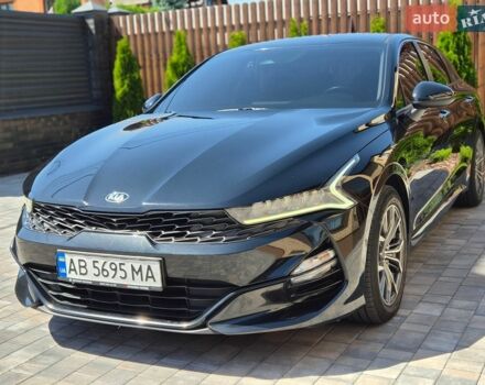 Черный Киа K5, объемом двигателя 2 л и пробегом 171 тыс. км за 19500 $, фото 1 на Automoto.ua