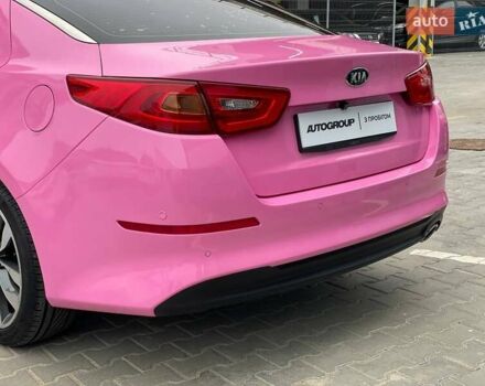 Красный Киа K5, объемом двигателя 2 л и пробегом 160 тыс. км за 11999 $, фото 5 на Automoto.ua