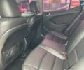 Красный Киа K5, объемом двигателя 2 л и пробегом 160 тыс. км за 11999 $, фото 12 на Automoto.ua