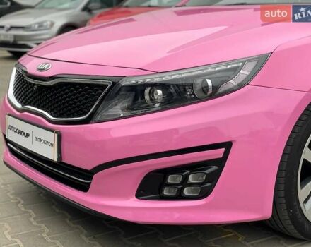 Красный Киа K5, объемом двигателя 2 л и пробегом 160 тыс. км за 11999 $, фото 2 на Automoto.ua