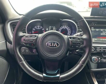 Красный Киа K5, объемом двигателя 2 л и пробегом 160 тыс. км за 11999 $, фото 15 на Automoto.ua