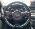 Красный Киа K5, объемом двигателя 2 л и пробегом 160 тыс. км за 11999 $, фото 15 на Automoto.ua