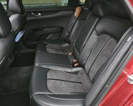 Красный Киа K5, объемом двигателя 1.6 л и пробегом 117 тыс. км за 24500 $, фото 32 на Automoto.ua