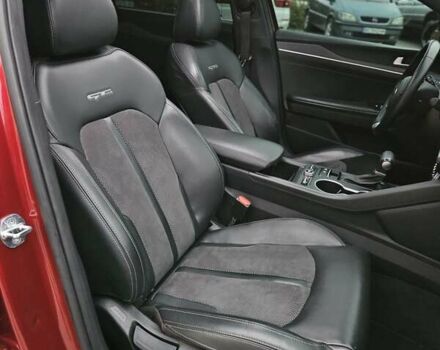 Красный Киа K5, объемом двигателя 1.6 л и пробегом 117 тыс. км за 24500 $, фото 34 на Automoto.ua