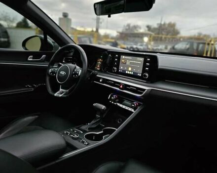 Красный Киа K5, объемом двигателя 1.6 л и пробегом 117 тыс. км за 24500 $, фото 31 на Automoto.ua