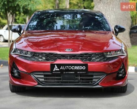 Красный Киа K5, объемом двигателя 1.6 л и пробегом 8 тыс. км за 21500 $, фото 1 на Automoto.ua
