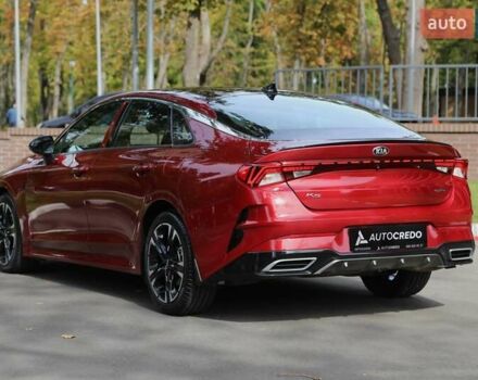 Красный Киа K5, объемом двигателя 1.6 л и пробегом 8 тыс. км за 21500 $, фото 5 на Automoto.ua