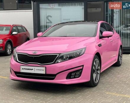 Красный Киа K5, объемом двигателя 2 л и пробегом 160 тыс. км за 11999 $, фото 1 на Automoto.ua