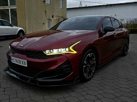 Красный Киа K5, объемом двигателя 1.6 л и пробегом 117 тыс. км за 24500 $, фото 1 на Automoto.ua