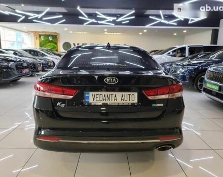 Кіа K5, об'ємом двигуна 1.7 л та пробігом 146 тис. км за 13900 $, фото 4 на Automoto.ua
