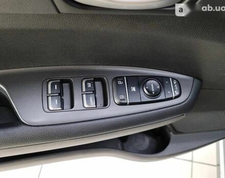 Кіа K5, об'ємом двигуна 1.7 л та пробігом 146 тис. км за 13900 $, фото 11 на Automoto.ua