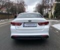 Киа K5, объемом двигателя 2 л и пробегом 424 тыс. км за 10990 $, фото 4 на Automoto.ua