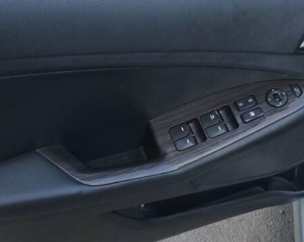 Кіа K5, об'ємом двигуна 2 л та пробігом 260 тис. км за 7500 $, фото 14 на Automoto.ua