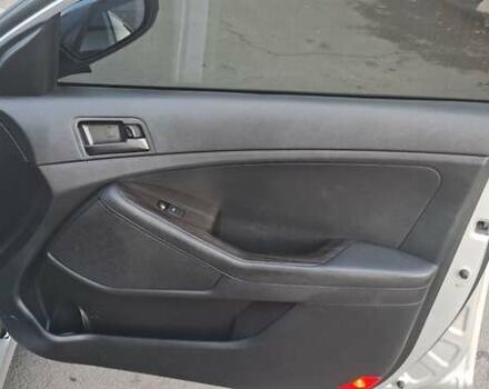 Кіа K5, об'ємом двигуна 2 л та пробігом 260 тис. км за 7500 $, фото 19 на Automoto.ua