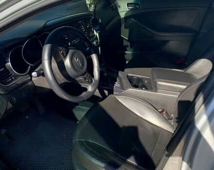Кіа K5, об'ємом двигуна 2 л та пробігом 198 тис. км за 8200 $, фото 5 на Automoto.ua
