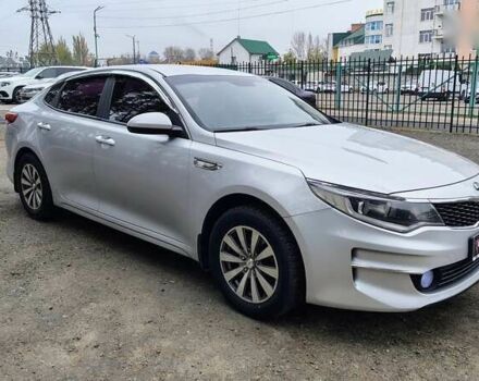 Киа K5, объемом двигателя 2 л и пробегом 314 тыс. км за 9999 $, фото 2 на Automoto.ua