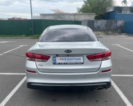 Киа K5, объемом двигателя 2 л и пробегом 419 тыс. км за 8690 $, фото 5 на Automoto.ua