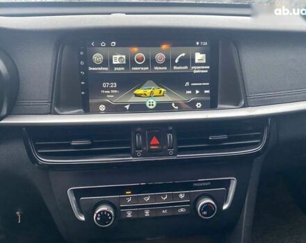 Кіа K5, об'ємом двигуна 2 л та пробігом 405 тис. км за 12490 $, фото 8 на Automoto.ua