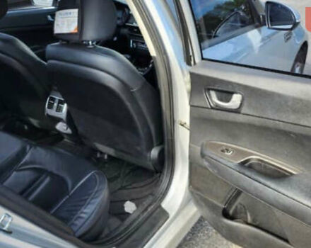 Киа K5, объемом двигателя 2 л и пробегом 235 тыс. км за 9800 $, фото 9 на Automoto.ua