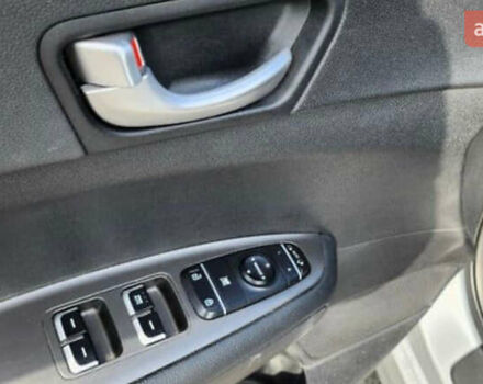 Киа K5, объемом двигателя 2 л и пробегом 235 тыс. км за 9800 $, фото 13 на Automoto.ua