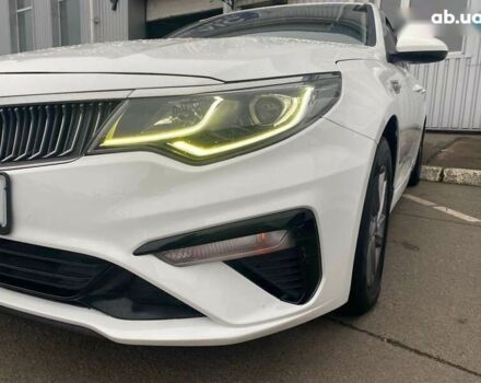 Кіа K5, об'ємом двигуна 2 л та пробігом 405 тис. км за 12490 $, фото 3 на Automoto.ua