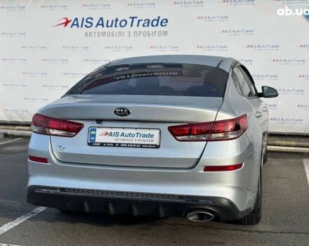 Киа K5, объемом двигателя 0 л и пробегом 266 тыс. км за 13490 $, фото 6 на Automoto.ua