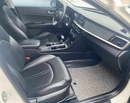 Кіа K5, об'ємом двигуна 2 л та пробігом 405 тис. км за 12490 $, фото 5 на Automoto.ua