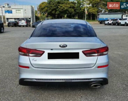 Киа K5, объемом двигателя 2 л и пробегом 235 тыс. км за 10800 $, фото 4 на Automoto.ua