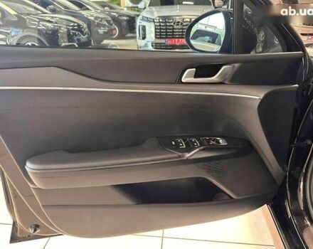 Кіа K5, об'ємом двигуна 2 л та пробігом 171 тис. км за 21900 $, фото 10 на Automoto.ua