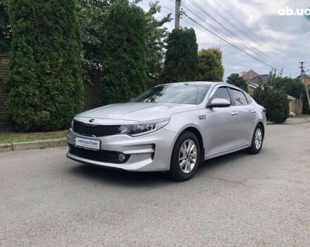 Кіа K5, об'ємом двигуна 2 л та пробігом 320 тис. км за 11990 $, фото 1 на Automoto.ua