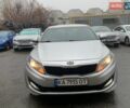 Серый Киа K5, объемом двигателя 2 л и пробегом 450 тыс. км за 5500 $, фото 1 на Automoto.ua