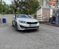 Серый Киа K5, объемом двигателя 2 л и пробегом 228 тыс. км за 9999 $, фото 1 на Automoto.ua