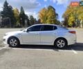 Серый Киа K5, объемом двигателя 2 л и пробегом 164 тыс. км за 7500 $, фото 4 на Automoto.ua