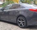 Серый Киа K5, объемом двигателя 2 л и пробегом 160 тыс. км за 9500 $, фото 25 на Automoto.ua
