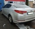 Сірий Кіа K5, об'ємом двигуна 2 л та пробігом 220 тис. км за 8099 $, фото 2 на Automoto.ua