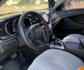 Серый Киа K5, объемом двигателя 2 л и пробегом 295 тыс. км за 7500 $, фото 2 на Automoto.ua