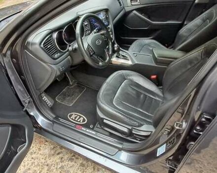 Серый Киа K5, объемом двигателя 2 л и пробегом 160 тыс. км за 9500 $, фото 15 на Automoto.ua
