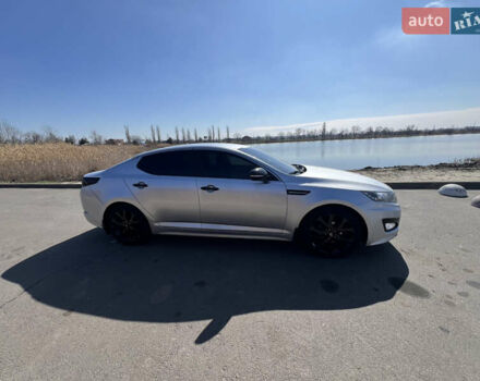 Серый Киа K5, объемом двигателя 2 л и пробегом 248 тыс. км за 9500 $, фото 16 на Automoto.ua